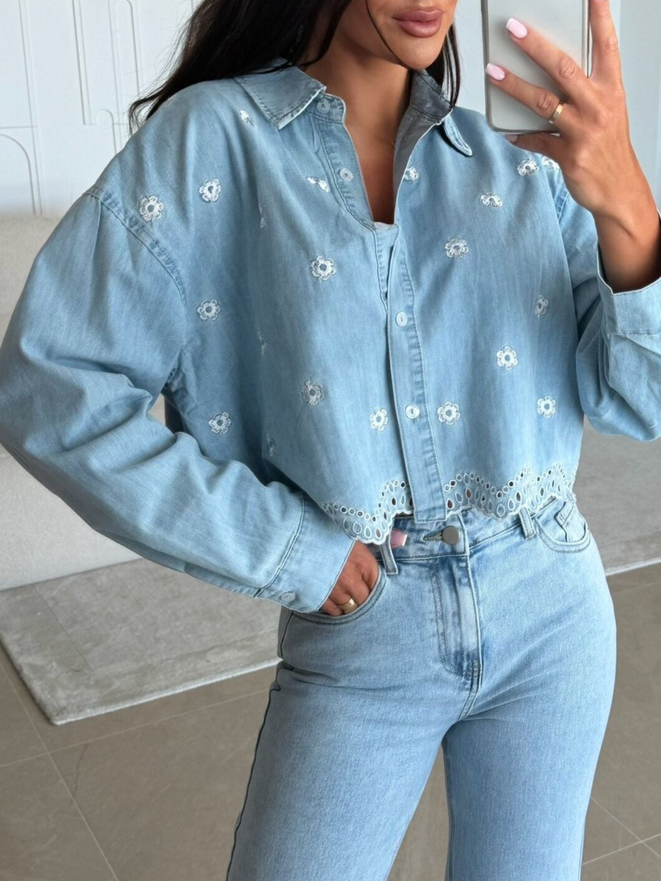 1c956cc8-1934-4dd6-ac1a-7458e192bae4-Max