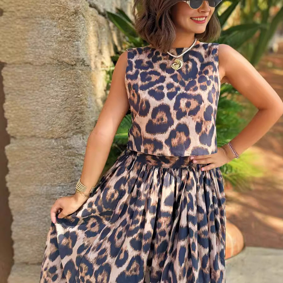 Ensemble 2 piece jupe et top leopard