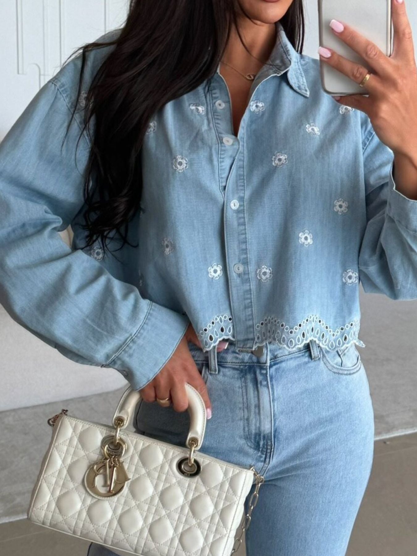 8bbd4ed5-312c-4783-b5a9-f6f95885f2cf-Max